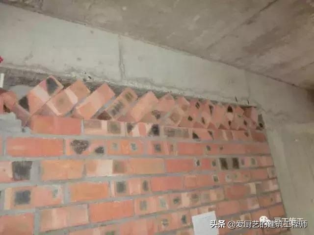 抹灰空鼓开裂修复施工方法图解,抹灰空鼓开裂原因