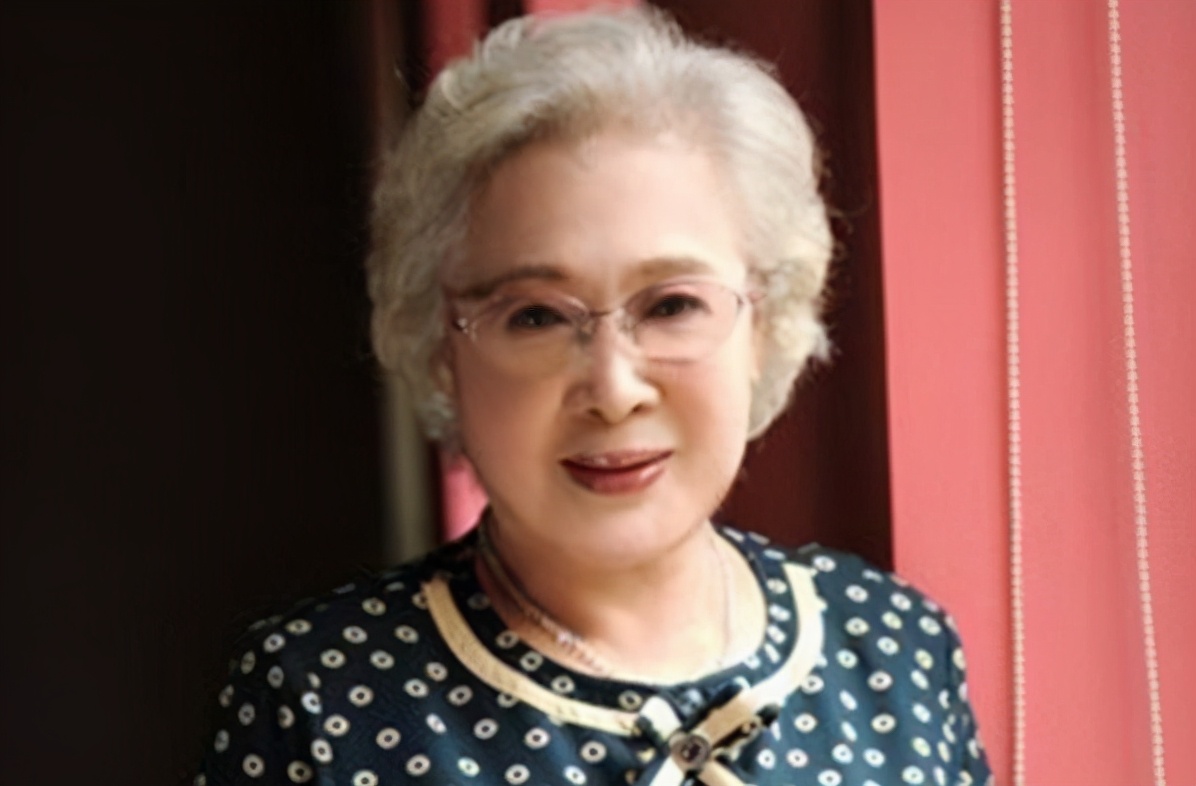 秦怡98岁保养长寿秘笈,99岁秦怡曝光保养秘诀