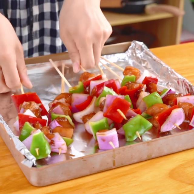 孜然烤肉串,十分入味,下酒必备