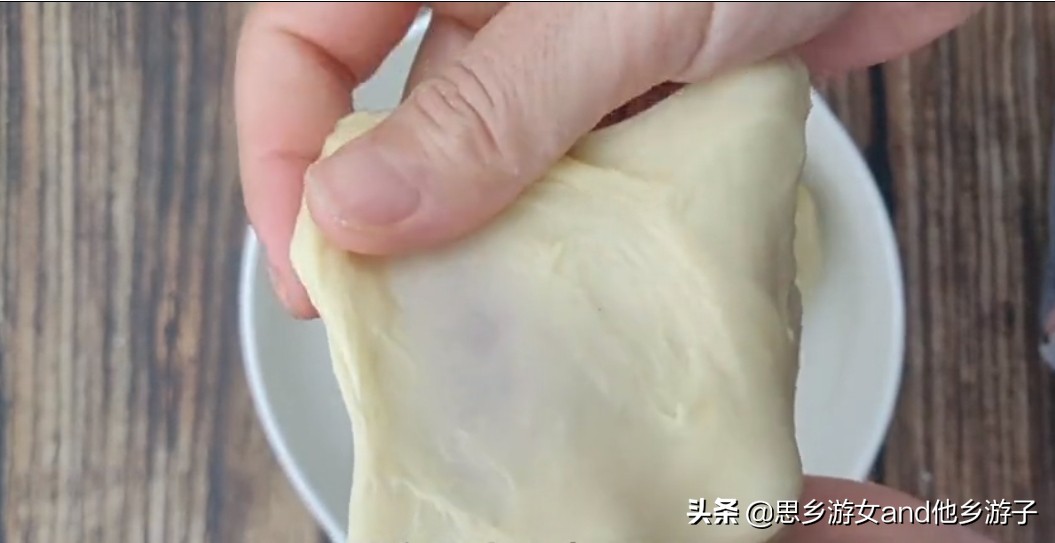 波兰种的牛角面包做法,波兰种牛奶吐司面包做法