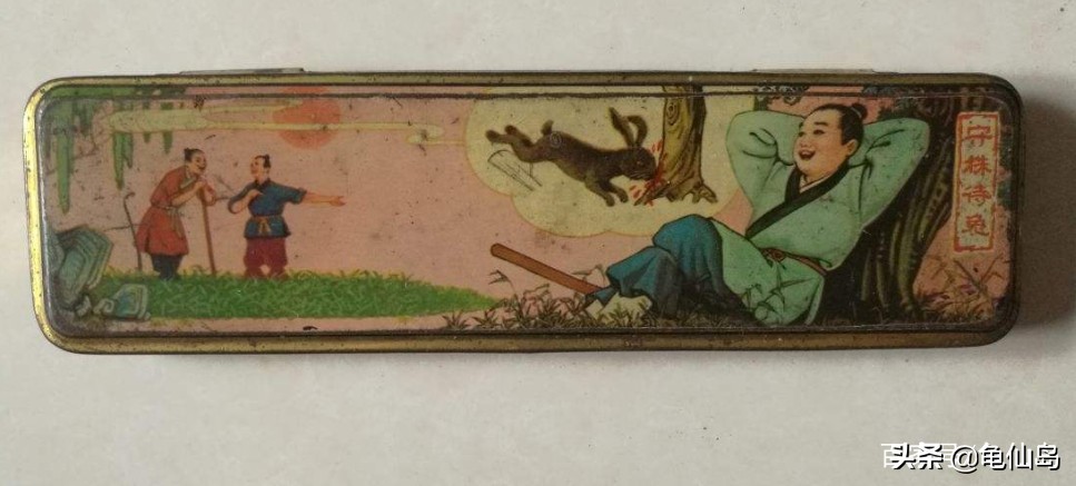 不同年代的文具盒,不同年代的文具盒里面的文具