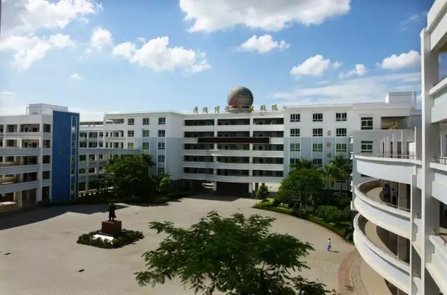 龙华最美高中,海口十大最有名的高中排行榜