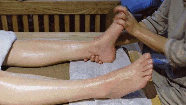 磁力按摩防水鞋,用强磁铁做摇步器