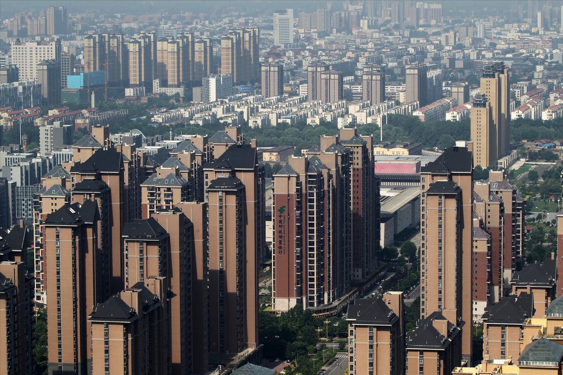 对行政不作为乱作为如何控告,面对政策不公平的事情该怎么处理