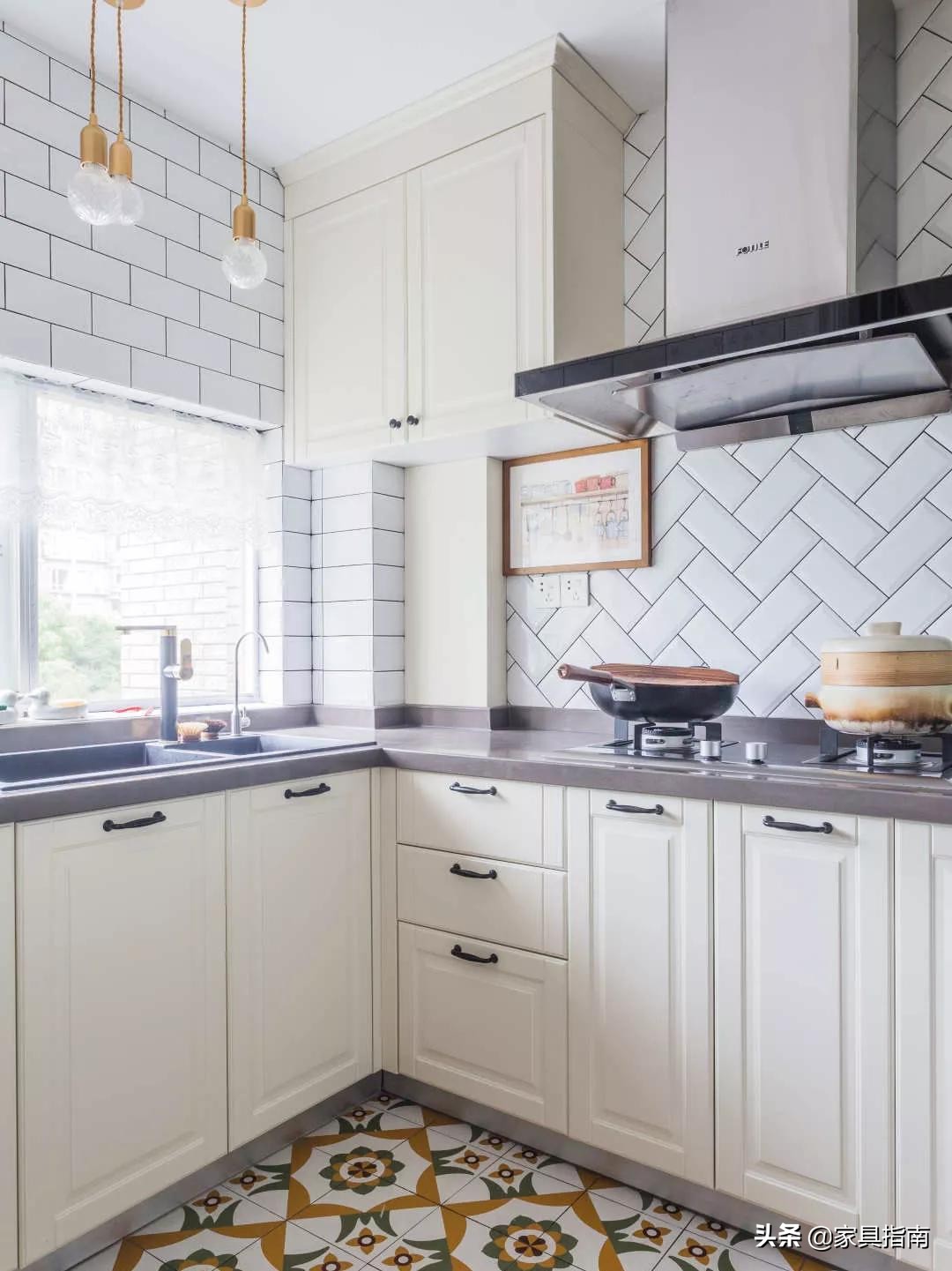 上海宝妈把145㎡四室打造成复古殿堂,成为家居行业的热搜榜