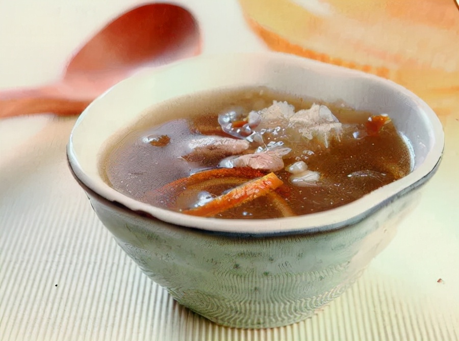 护肺养肺的食物有哪些,护肺养肺吃什么保健品