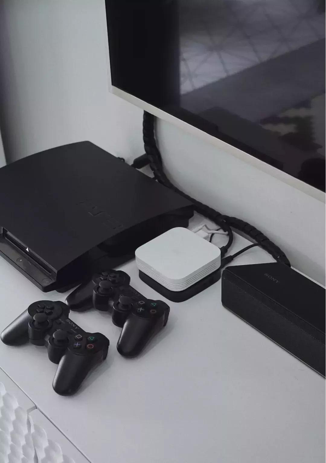 还在客厅看电视？有钱人都开始在家造影院了，全是黑科技