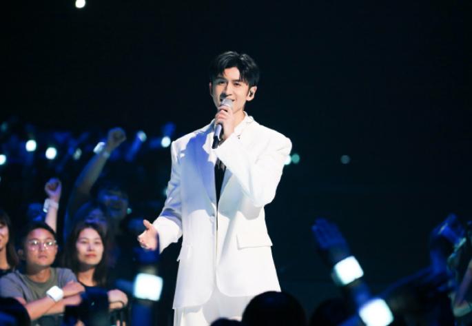 张云龙这十年,最帅面孔张云龙