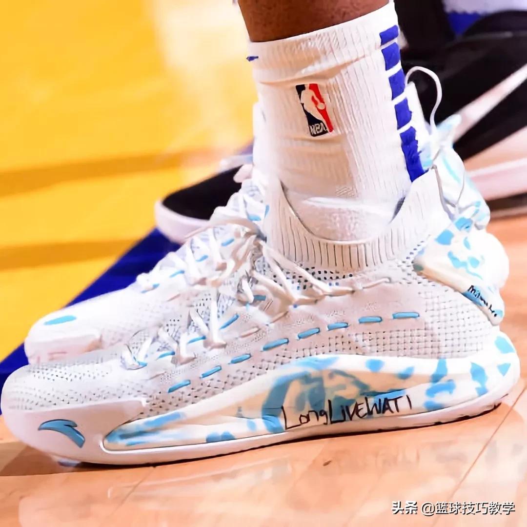 克莱汤普森新鞋kt10,克莱汤普森穿的鞋