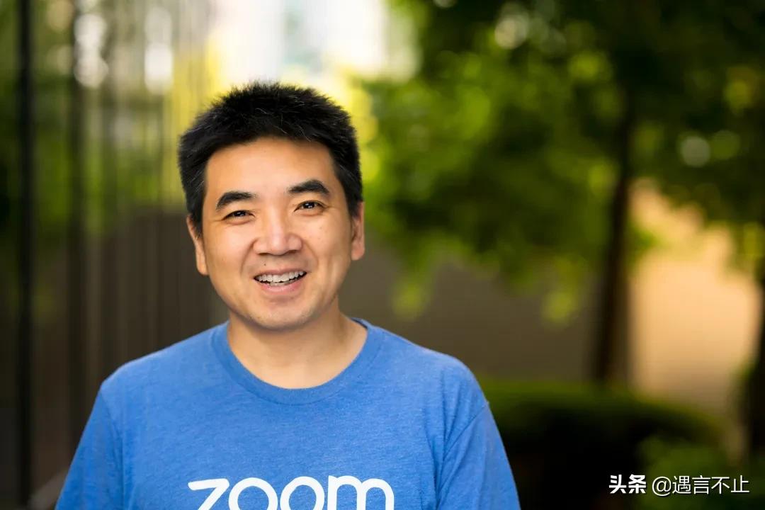 41岁创业百亿富翁，不通英文，8次拒签，他才是真正的华人之光