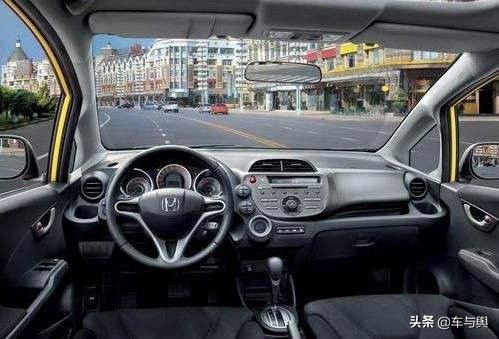 本田飞度神车是几座的,神车飞度应该怎么选