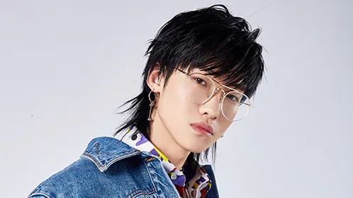 从“做作”到真实，唱歌始终是他最能表达自己的事