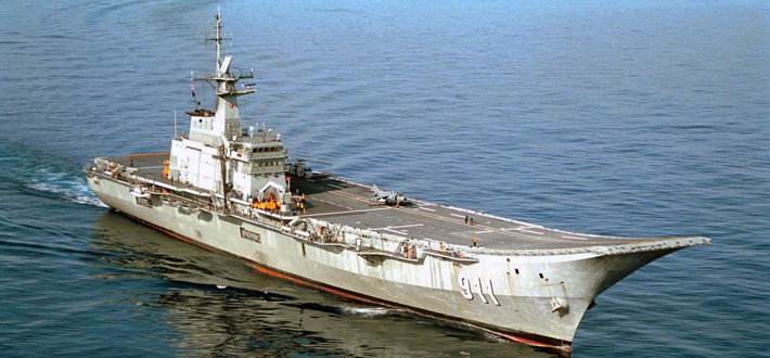 世界最大航空母舰的简介,航空母舰布局详细介绍