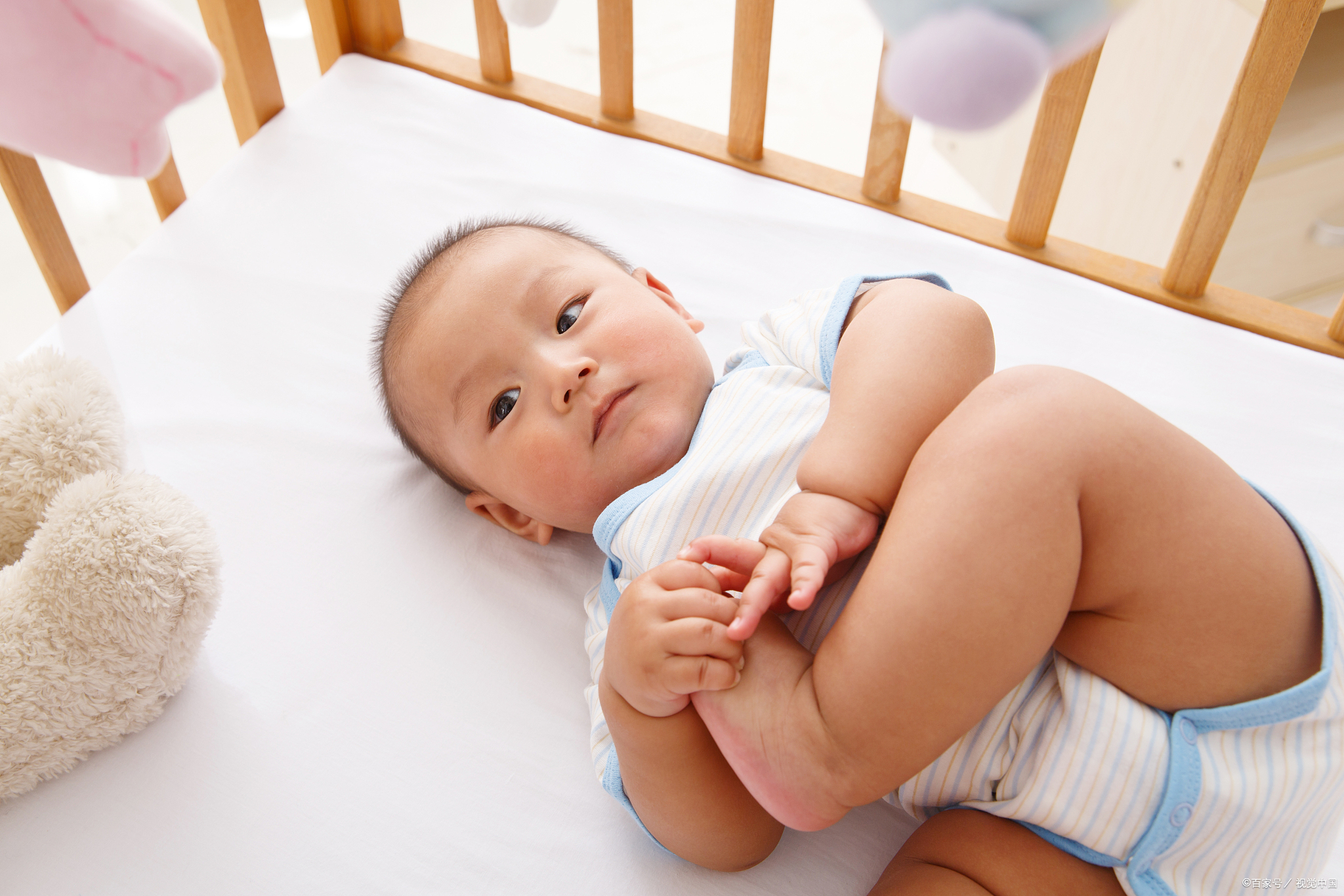 不想宝宝皮肤干燥过敏，这些方法帮你搞定