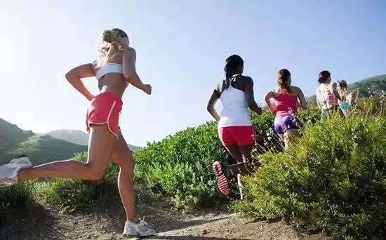 超慢跑正确的跑步姿势视频教程,超慢跑每天都跑好吗