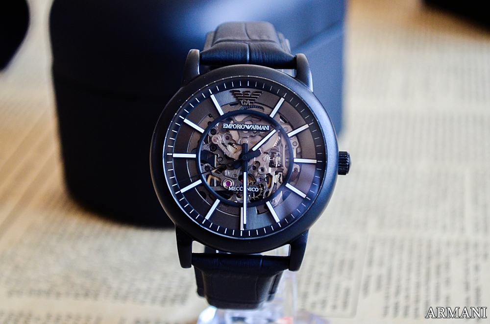 阿玛尼，世界闻名的时尚奢侈品大牌，他制作的腕表怎么样呢