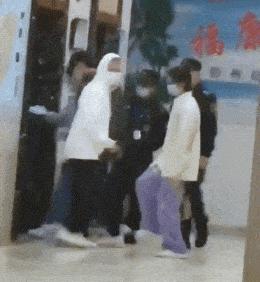 翻译被抓去选秀,翻译老师被抓到选秀