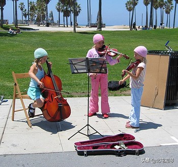 利用孩子的好奇心引导学习,如何培养孩子好奇心和学习兴趣