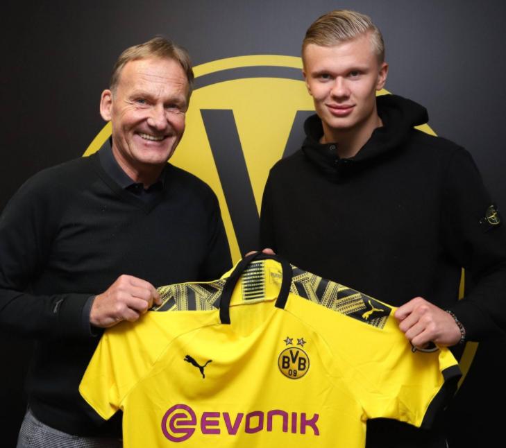 白菜价官宣！德甲豪门这笔买卖赚翻，2千万欧拿下超新星