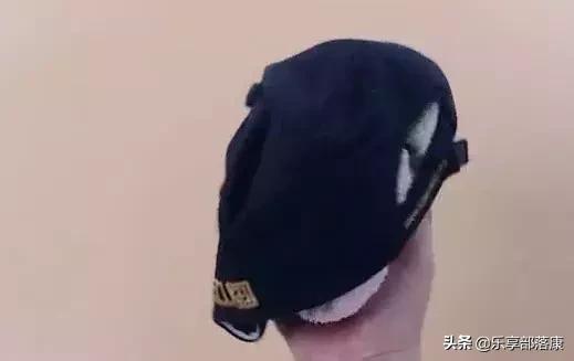 洗完衣服皱巴巴要抻一抻,棉麻的衣服洗完皱巴巴的怎么办