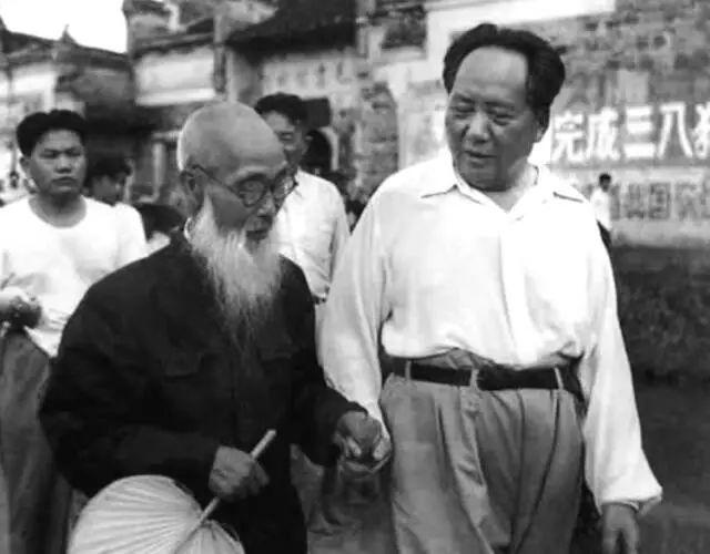 毛宇居请毛*东泽**为韶山小学题名,主席表示:叫韶山学校吧,好扩建