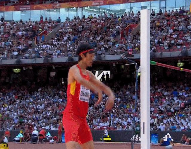 张国伟白鹤亮翅,张国伟现场版白鹤亮翅