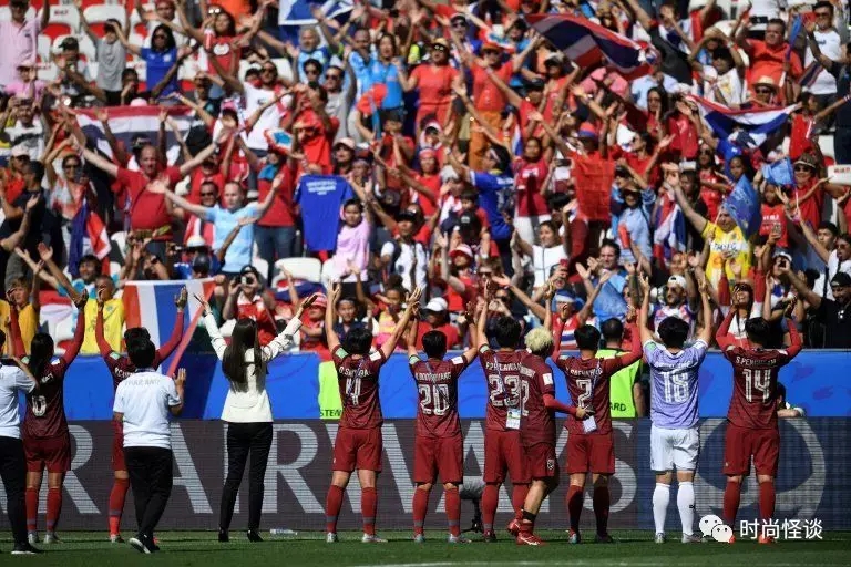 女足世界杯决赛美女如云,女足世界杯大妈