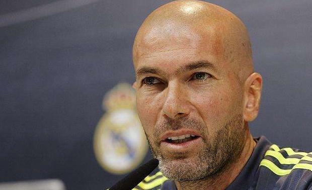 c罗捐300万美金建足球场,c罗投资一个亿到中国