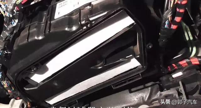 科鲁兹汽车空调滤芯更换教程,韩系车空调滤芯更换教程