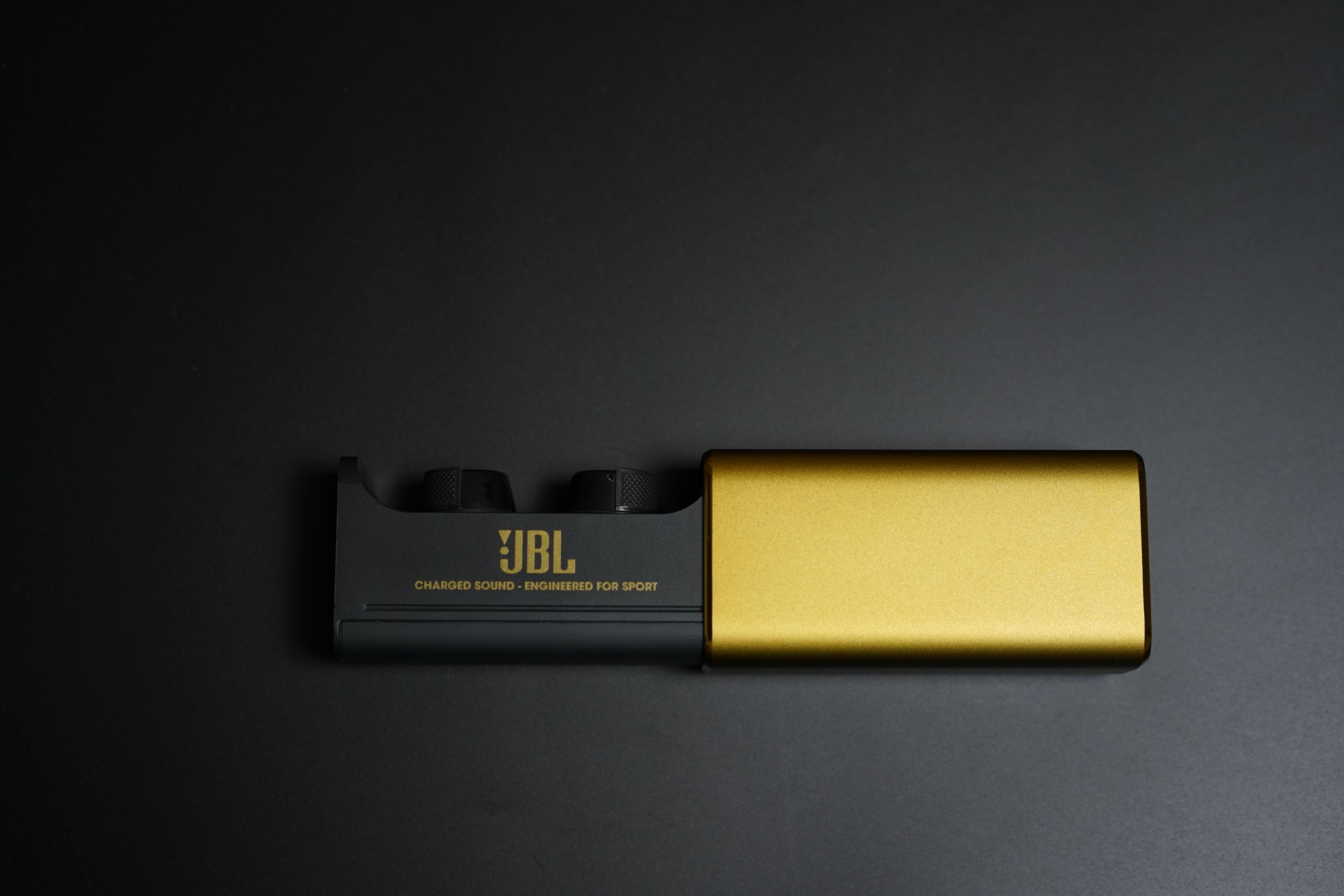 jbl小金盒一代测评,jbl小金盒耳机测评