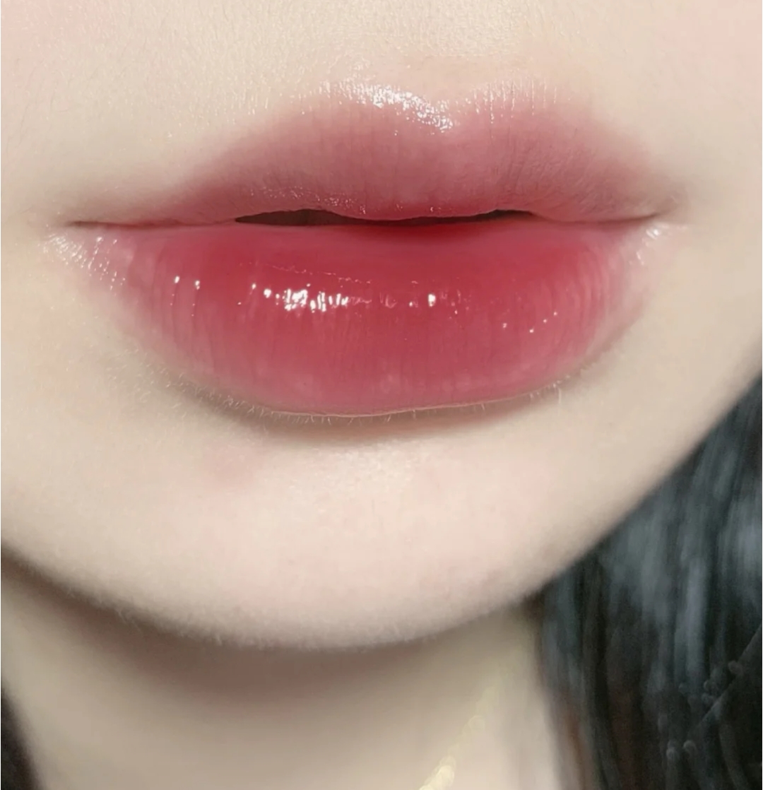 凡士林去死皮唇膏哪款好 (修护晶冻和凡士林润唇膏哪个好)