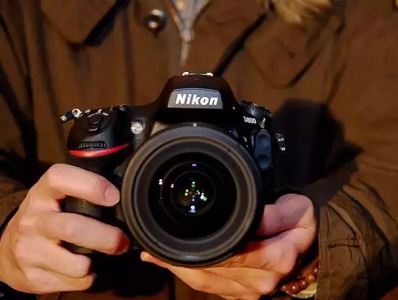 尼康高端单反相机,中高端单反相机性价比