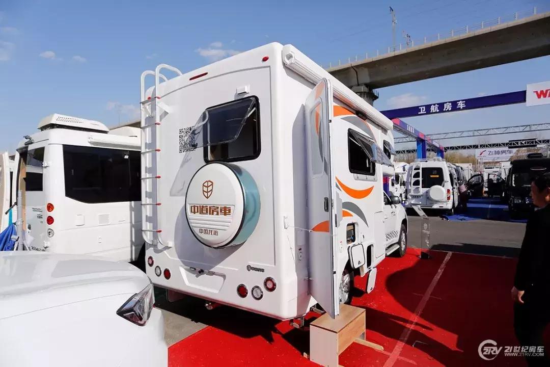 自动挡四驱越野房车40万以下,自动挡皮卡房车10万左右