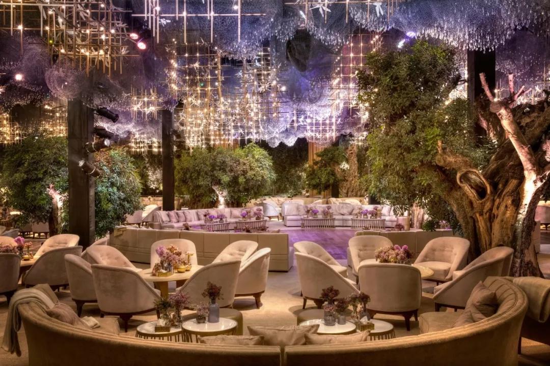 这才是婚礼真正应该有的样子,前院办婚礼后院摆酒席