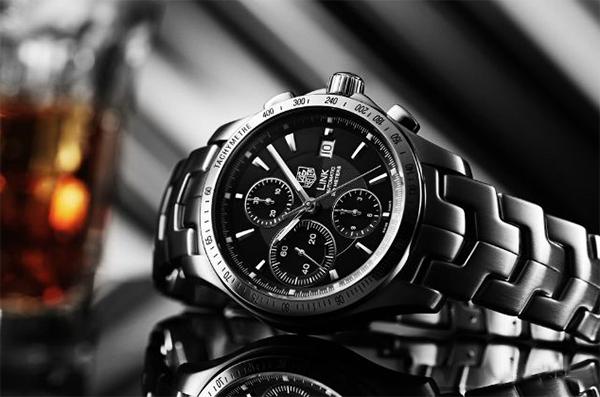 机械表vs石英表你会怎么选,石英表和机械表对比哪个价格更高