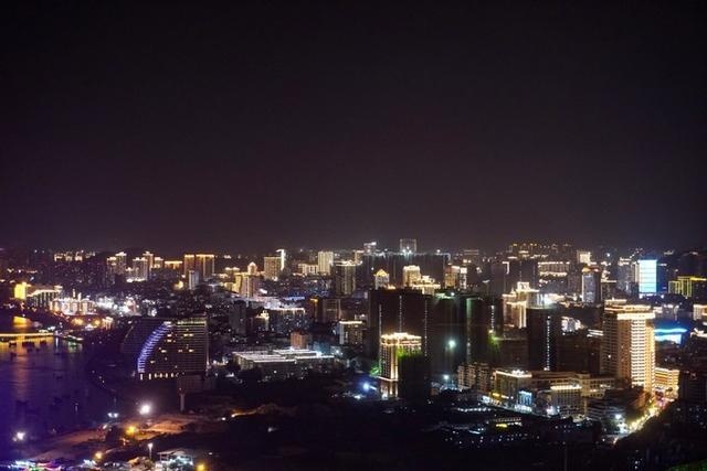 海南三亚旅游去哪里购物好点呢,海南旅游购物攻略最新
