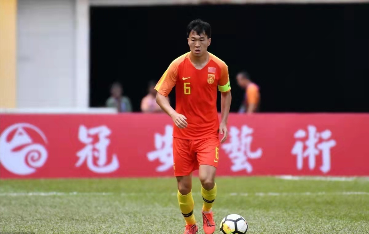 远去了鼓角争鸣,远去了刀光剑影黯淡了鼓角争鸣