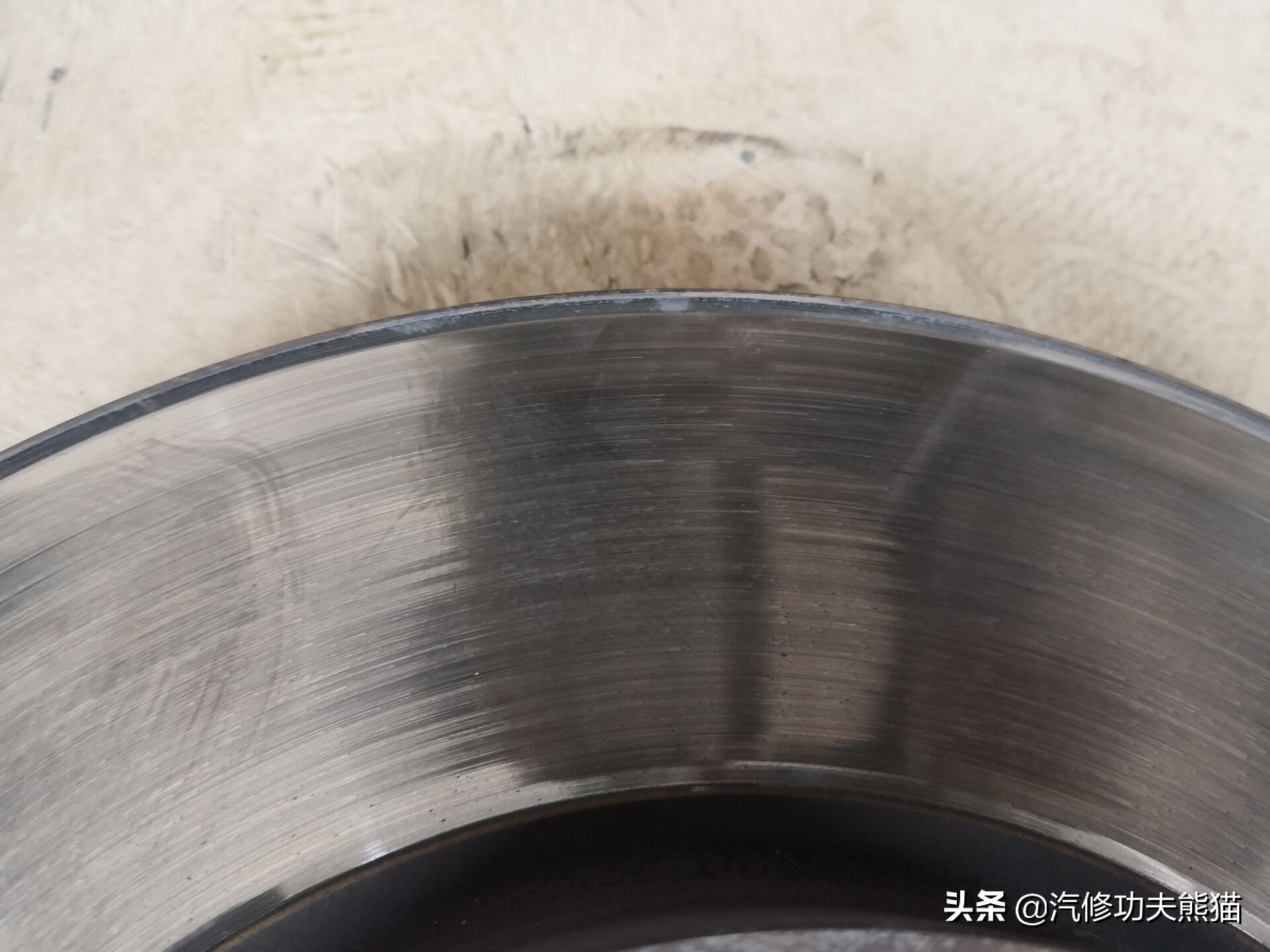 大众途锐急加速发动机故障灯点亮,大众新款途锐车子烧机油