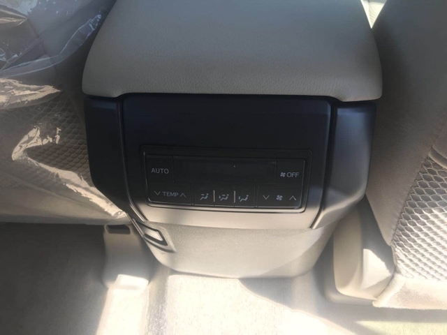 2022丰田新款越野suv大七座,丰田霸道suv越野4驱2020款