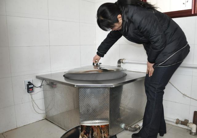 新型地锅灶台带暖气,农村新型灶台