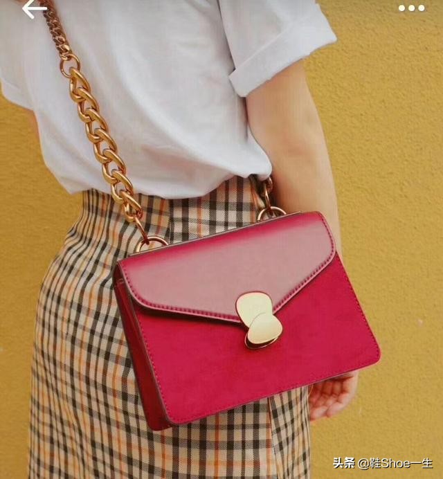小ck包迪丽热巴同款,迪丽热巴背的迪奥斜挎包
