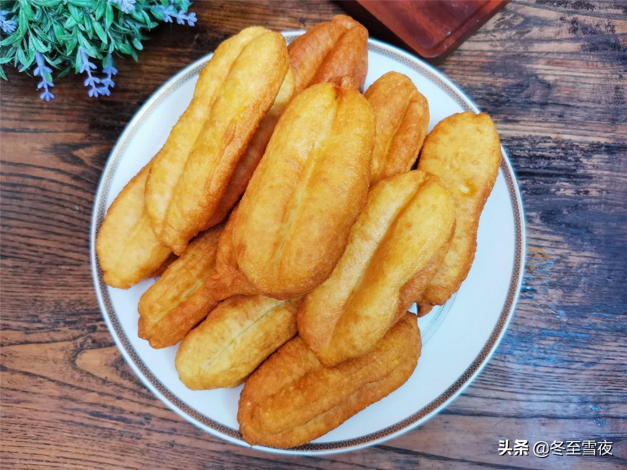 用牛奶鸡蛋做油条的新做法和配方,鸡蛋牛奶油条的做法简单香甜酥脆