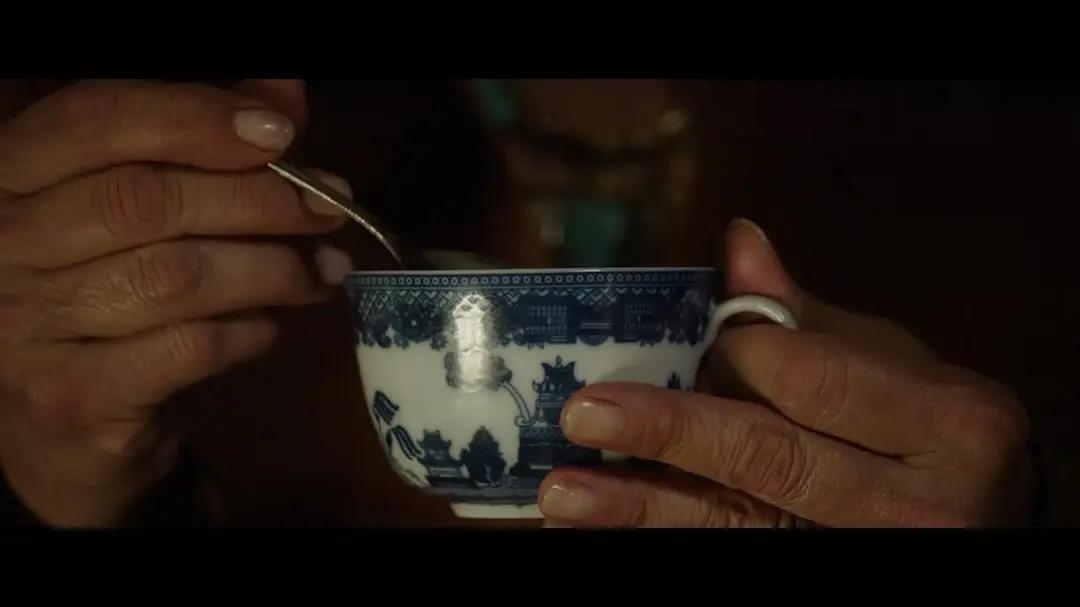 女生看完悬疑片害怕,女生看完悬疑片不敢睡觉