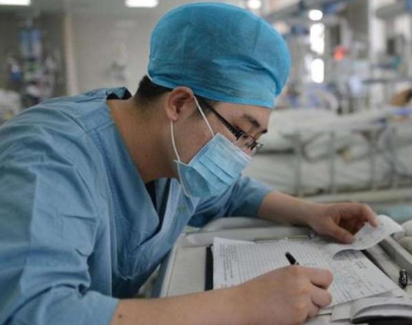 为什么孩子总说屁屁疼,孩子总说屁屁疼挂什么科