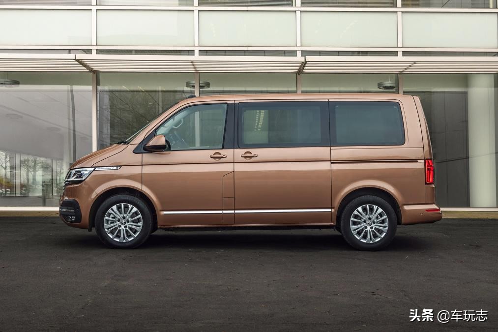 大众mpvcaravelle,对标奔驰v级的车