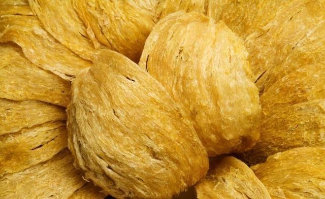 白燕黄燕血燕哪个好,燕窝里的血燕和白燕有什么区别