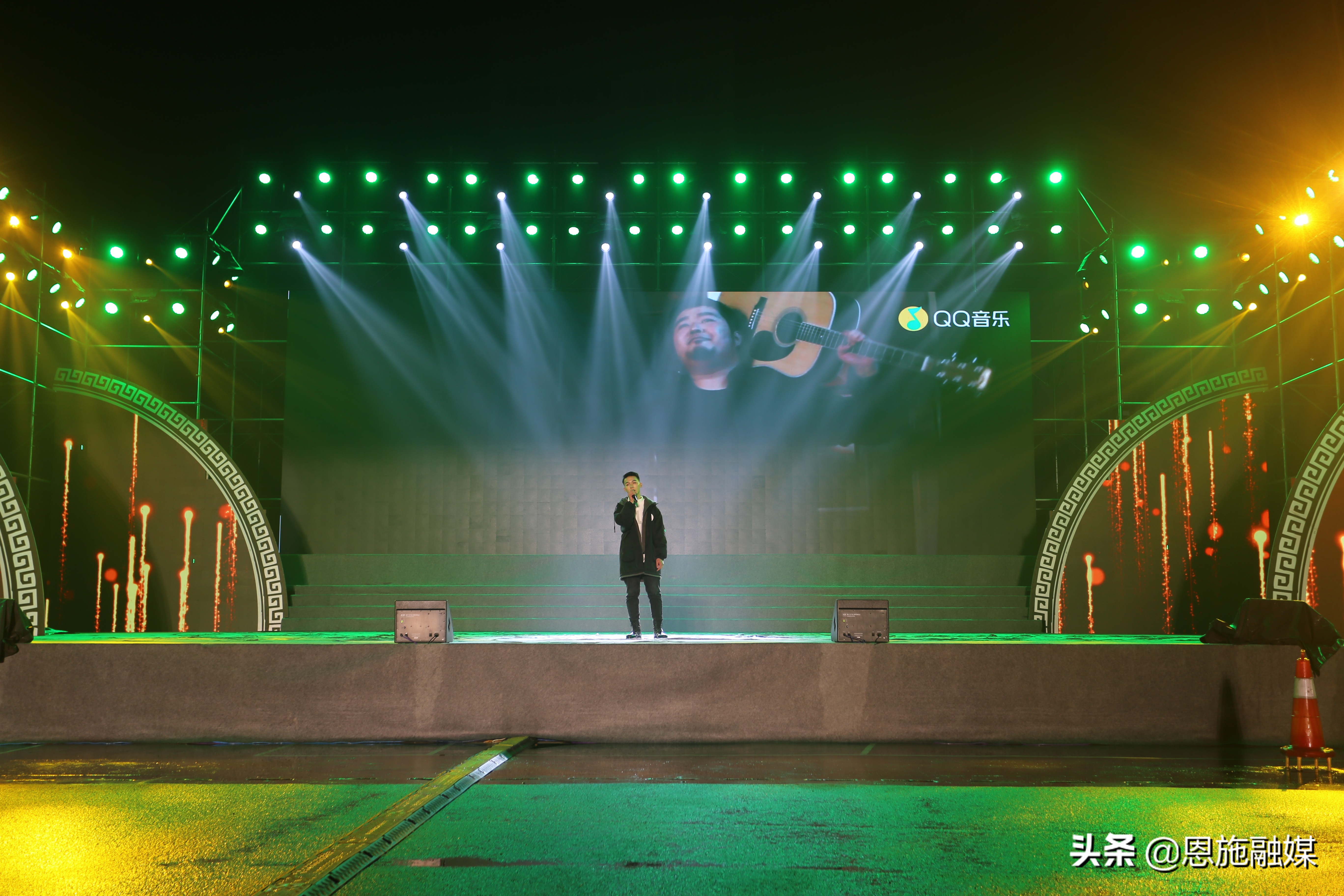 校园歌手大赛震撼全场的歌曲,校园十大歌手大赛剪影