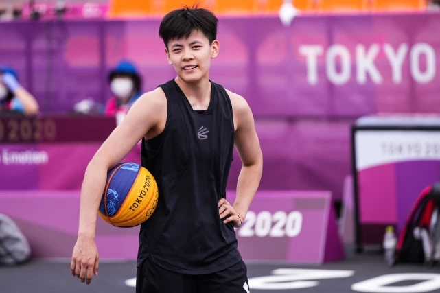 女篮赛场奥运姐妹花,篮球姐妹花出战奥运