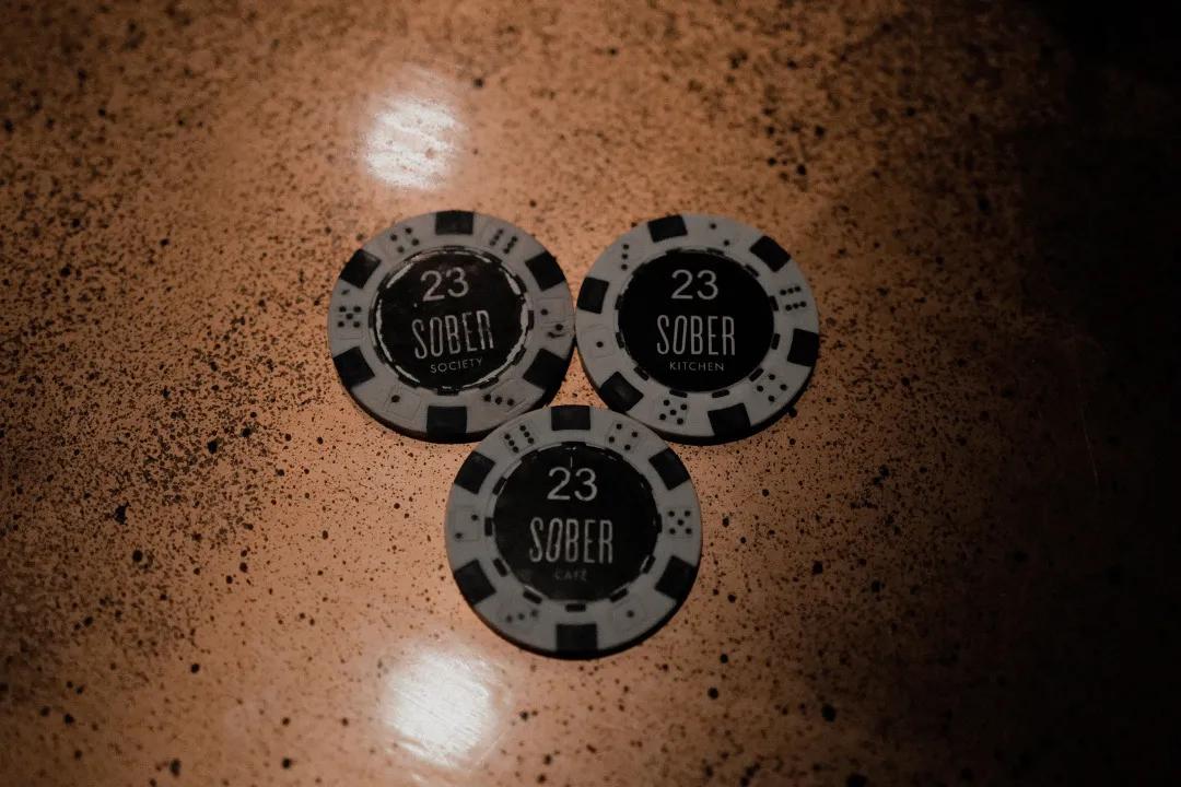 在上海的天花板酒吧“闯关”,喝到第五杯我悟了