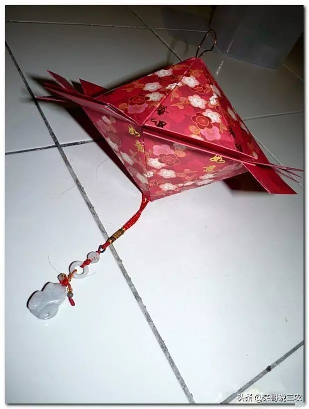 正月十五闹花灯欢乐喜庆过元宵,元宵节的灯笼和花灯怎么做